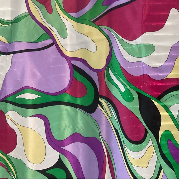 Dennis by Dennis Basso Vibrant Green Purple White Printed Scarf Pre-Owned 35” sq - Picture 7 of 15